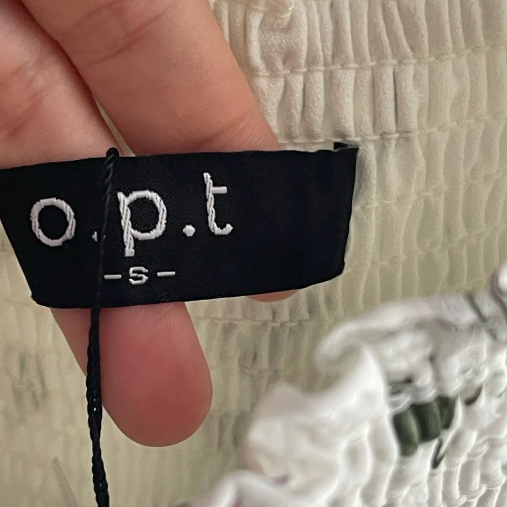 O.P.T. NWT Tiered Cypress White Floral Puff Sleeve Midi Dress - Picture 3 of 13